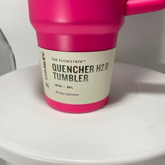 Stanley Quencher H2.0 FlowState 30oz Tumbler Passion Pink Handle Cup New - Picture 2 of 9
